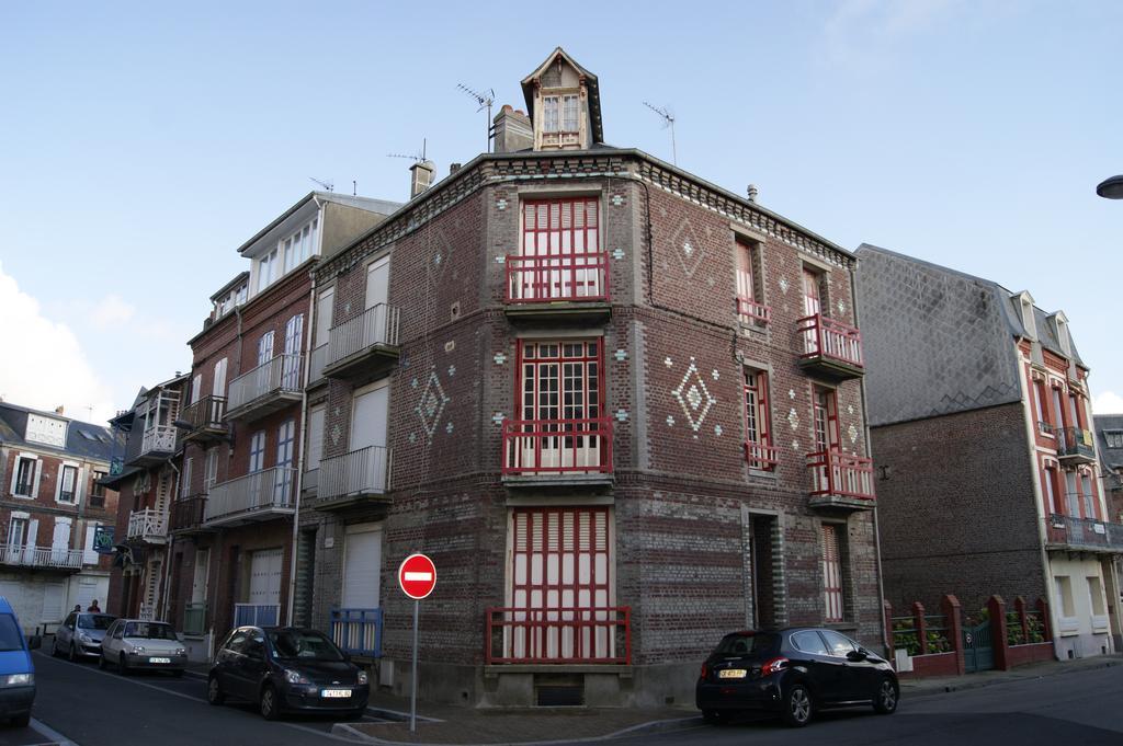 La Precieuse Apartment *